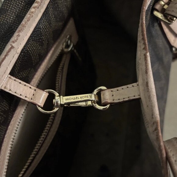 Michael Kors Large Dark Brown Signature Tote Bag - Picture 7 of 11